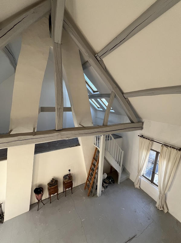 Maison - 250 m² - 8 pièces