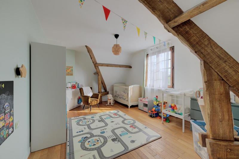 Maison - 143 m² - 5 pièces