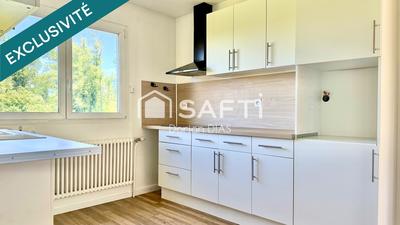 Maison - 80 m² - 5 pièces