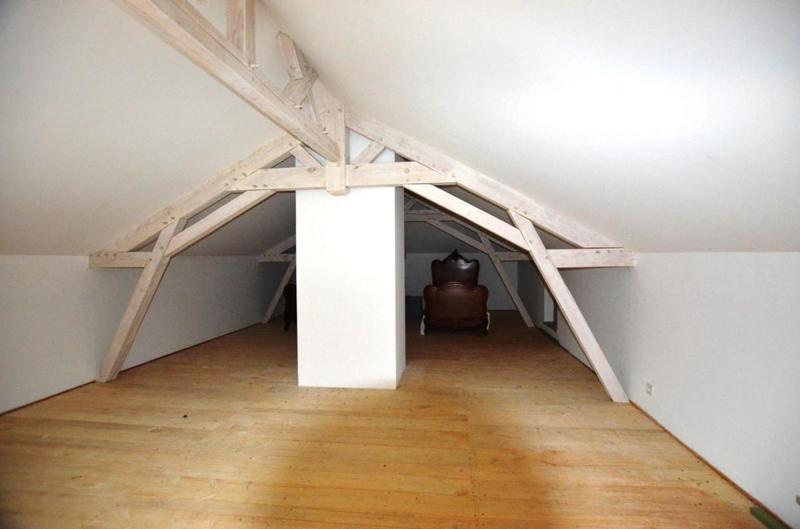 Maison - 421 m² - 11 pièces