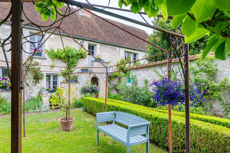 Maison - 217 m² - 7 pièces