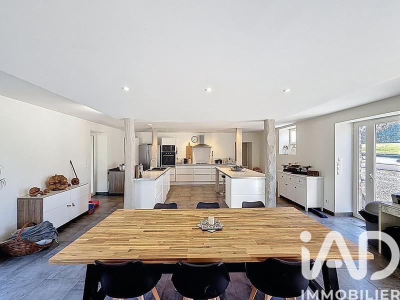 Maison de campagne - 259 m² - 7 pièces