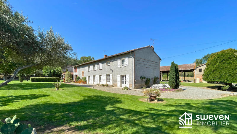 Maison - 340 m² - 8 pièces