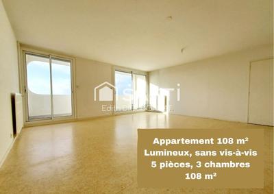 Appartement - 108 m² - 5 pièces