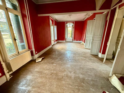 Maison - 270 m² - 7 pièces