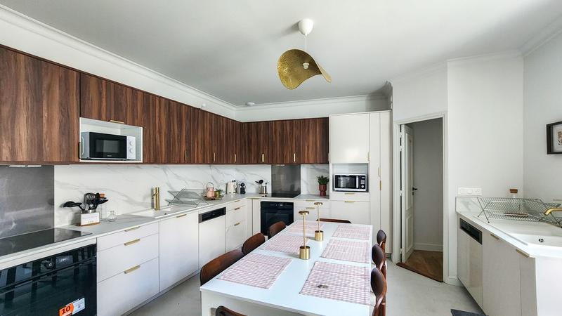 Maison ancienne - 243 m² - 12 pièces