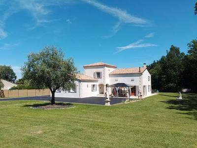 Maison de campagne - 223 m² - 9 pièces