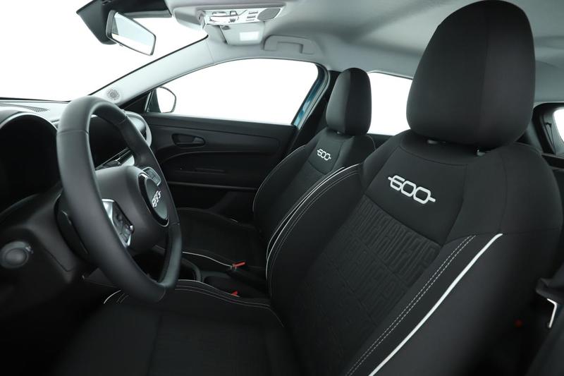 Fiat 600 1.2 Hybrid Dct6 136 ch