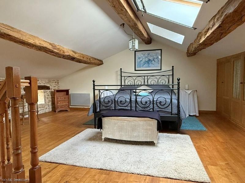 Maison en pierre - 125 m² - 4 pièces