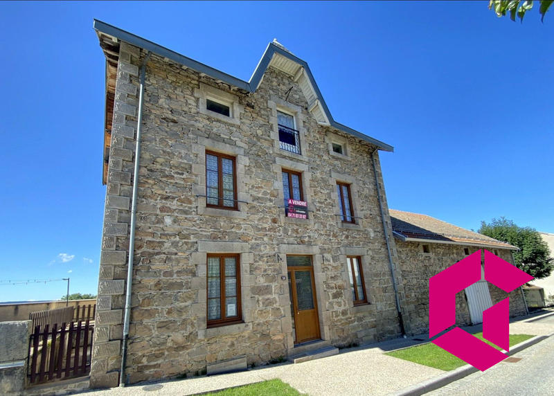 Maison - 131 m² - 8 pièces