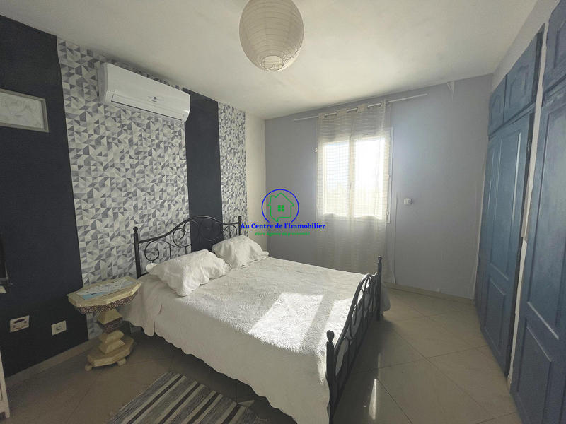 Maison - 255 m² - 8 pièces