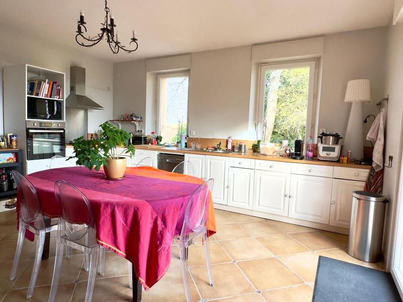 Maison - 245 m² - 6 pièces