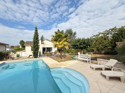 Maison - 110 m² - 5 pièces