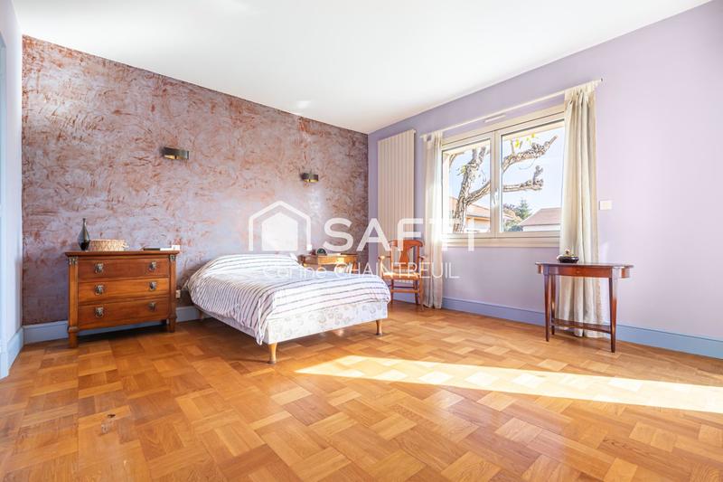 Maison - 178 m² - 7 pièces