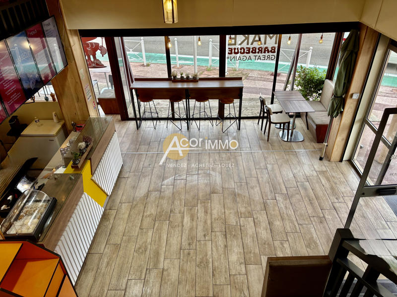 Local commercial - 121 m²