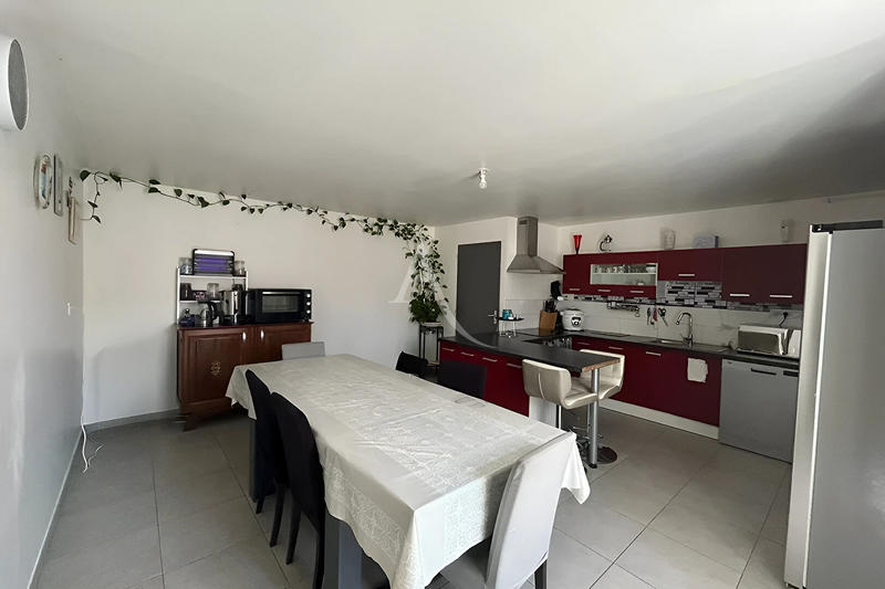 Maison - 162 m² - 6 pièces