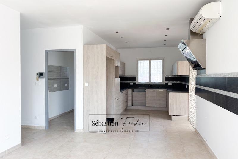 Maison - 236 m² - 9 pièces