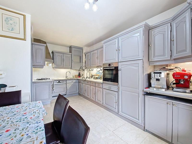 Appartement - 89 m² - 4 pièces