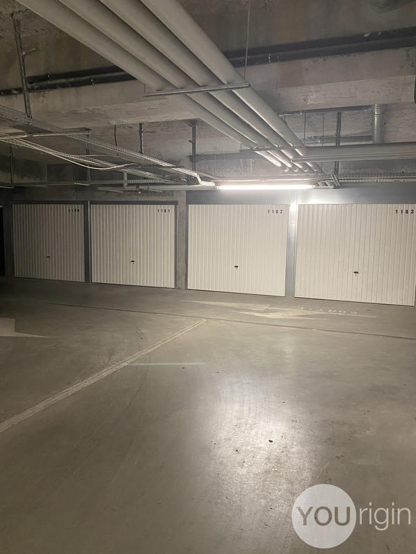 Parking / Garage - 14 m²