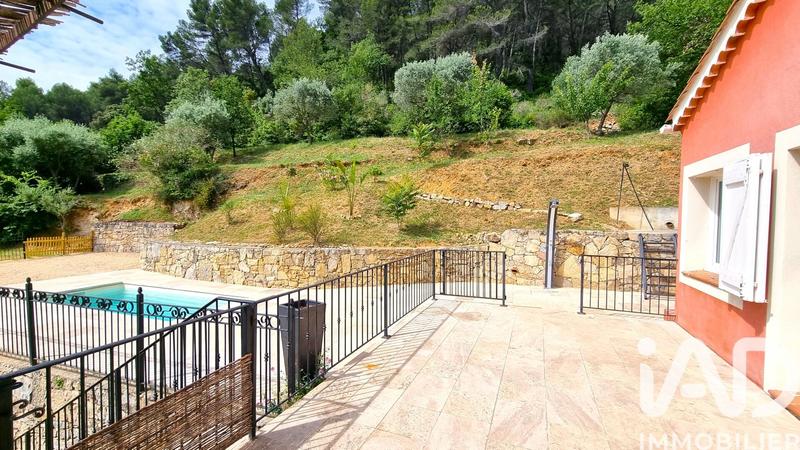 Maison - 93 m² - 4 pièces