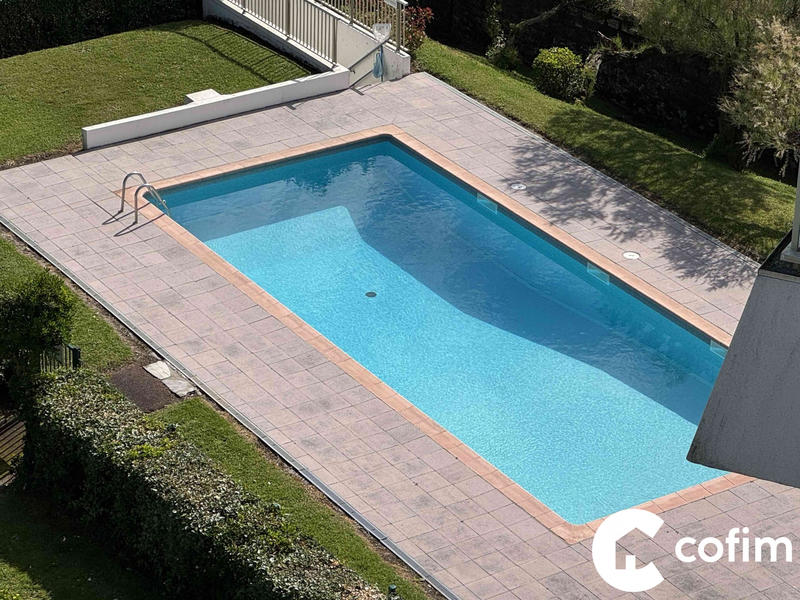 Appartement - 97 m² - 4 pièces