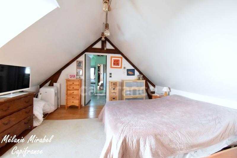 Maison - 98 m² - 5 pièces