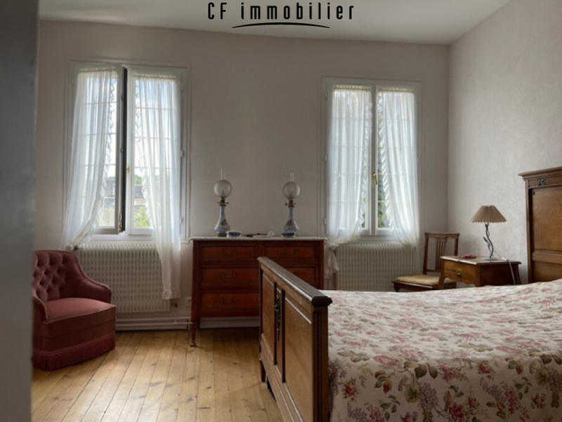 Maison - 210 m² - 8 pièces