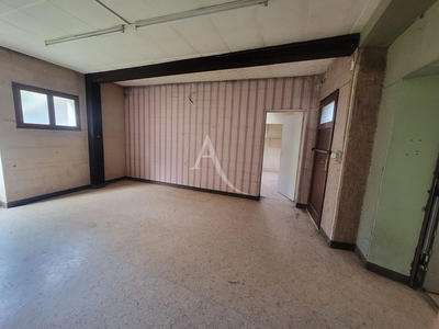 Local commercial - 148 m² - 3 pièces