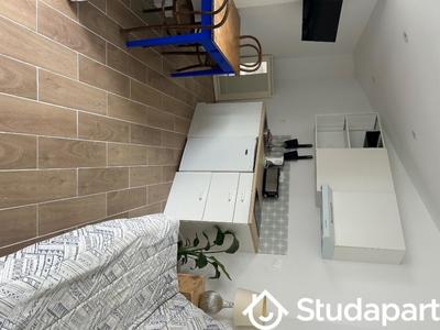 Chambre - 18 m² - 1 pièce