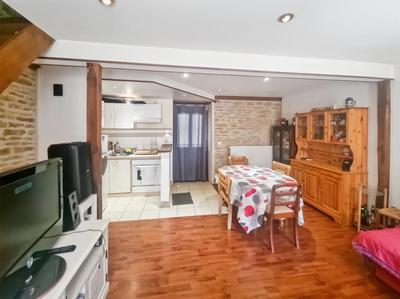 Maison - 60 m² - 6 pièces