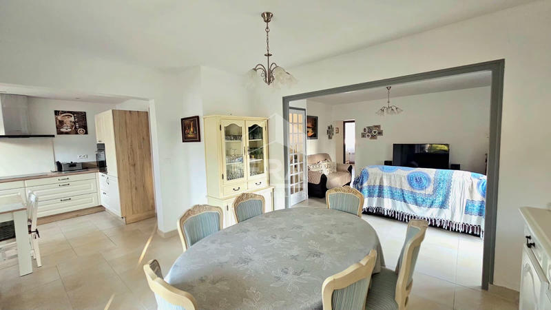 Maison - 133 m² - 6 pièces