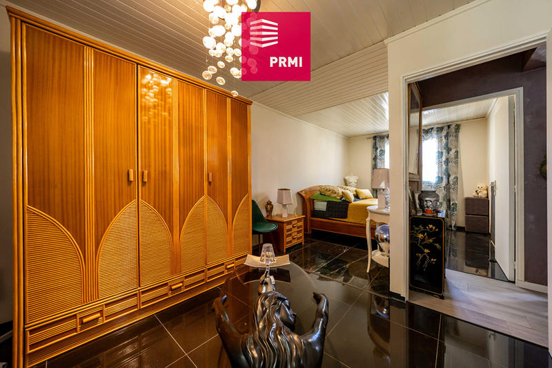 Maison - 102 m² - 6 pièces