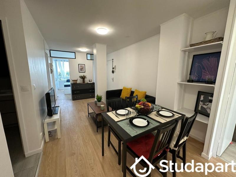 Chambre - 9 m² - 1 pièce