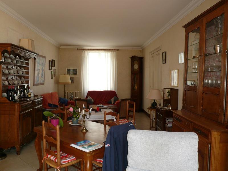 Maison - 228 m² - 7 pièces