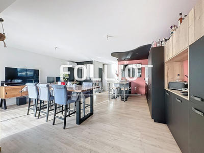 Maison - 159 m² - 7 pièces