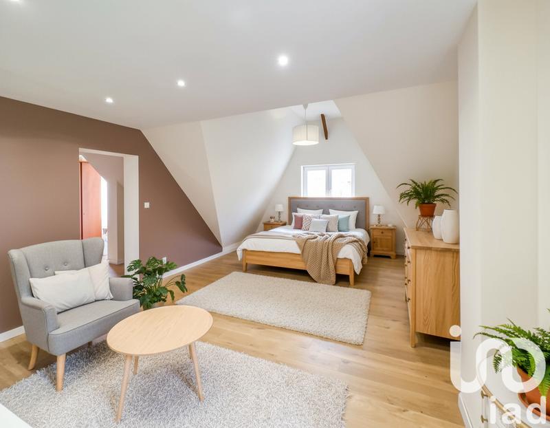 Maison - 180 m² - 6 pièces