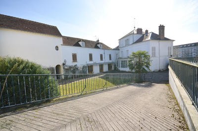 Maison bourgeoise - 400 m² - 17 pièces