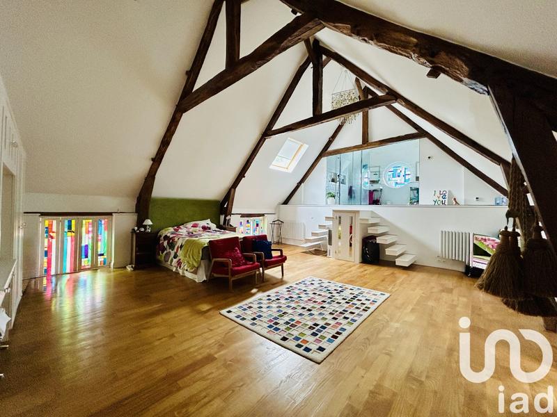 Maison - 245 m² - 7 pièces