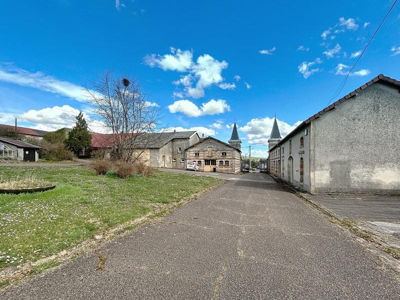 Château - 250 m² - 16 pièces