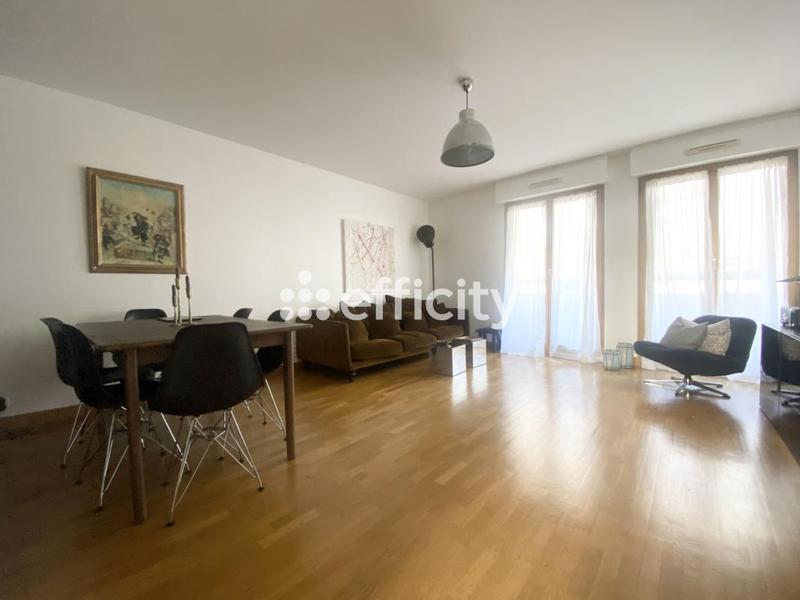 Appartement - 96 m² - 4 pièces