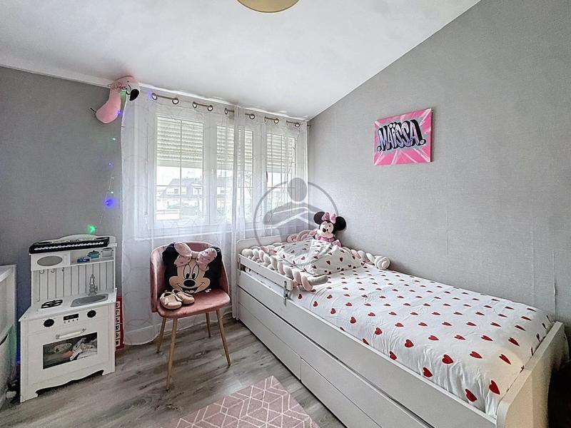 Maison - 90 m² - 5 pièces