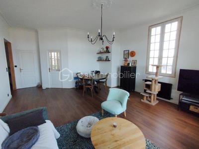 Appartement - 93 m² - 4 pièces