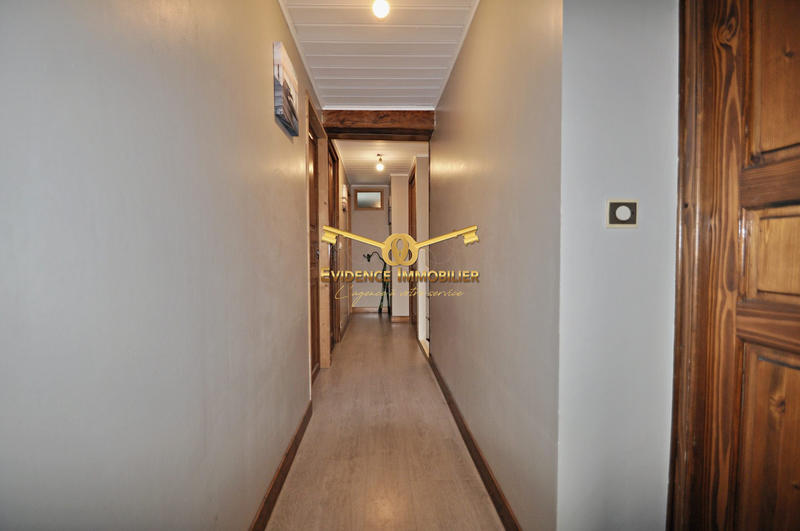 Maison - 143 m² - 7 pièces