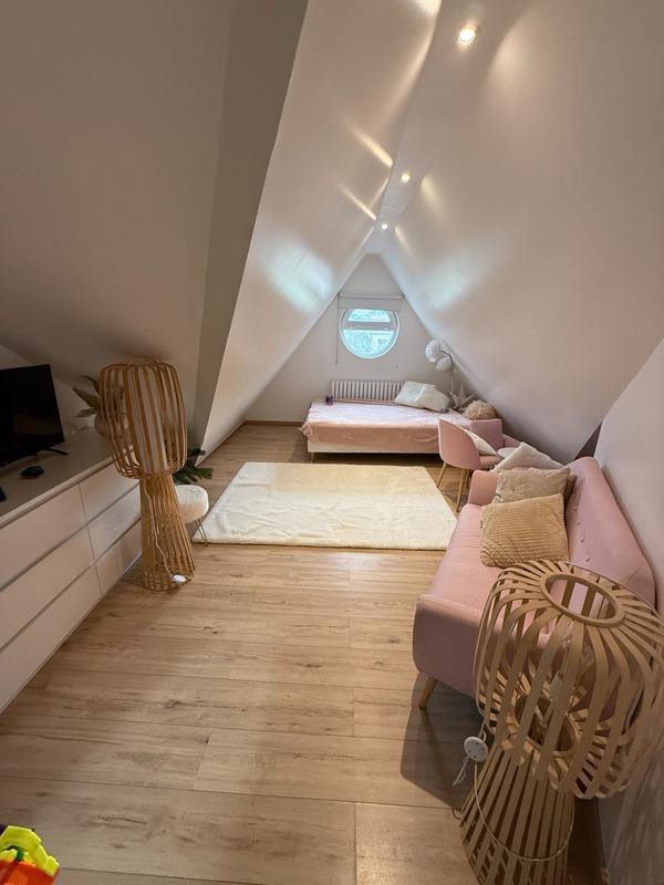 Maison - 253 m² - 11 pièces