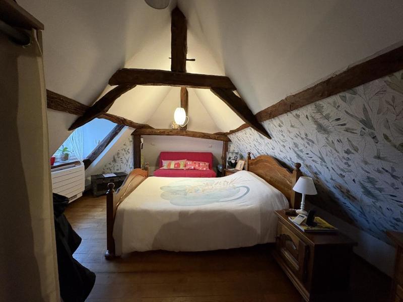 Maison - 182 m² - 7 pièces