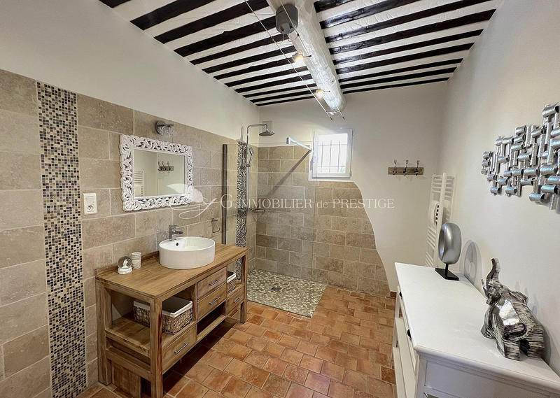 Mas - 170 m² - 7 pièces