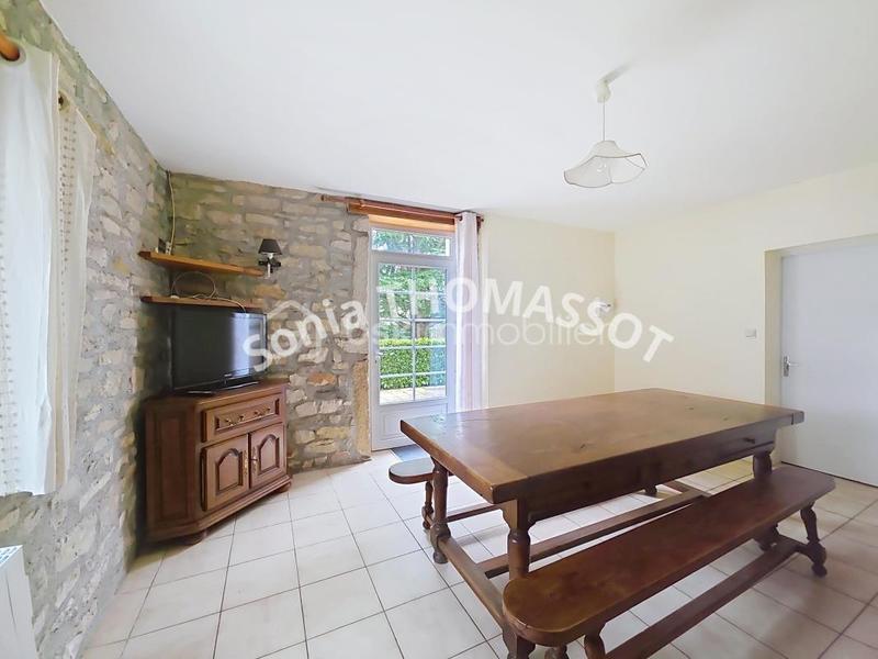 Maison - 210 m² - 8 pièces