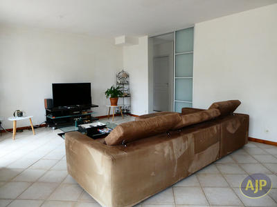 Maison - 138 m² - 6 pièces