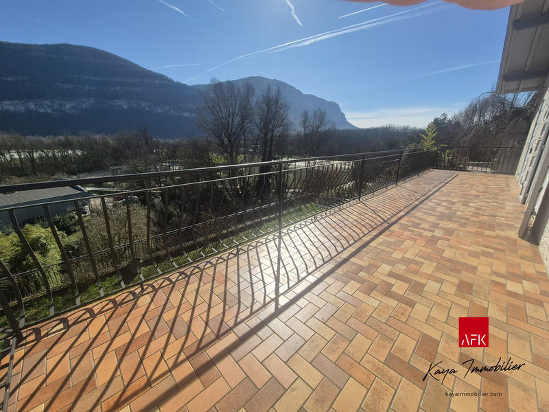 Maison - 125 m² - 8 pièces