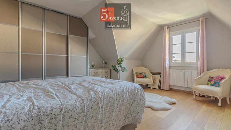 Maison - 160 m² - 7 pièces